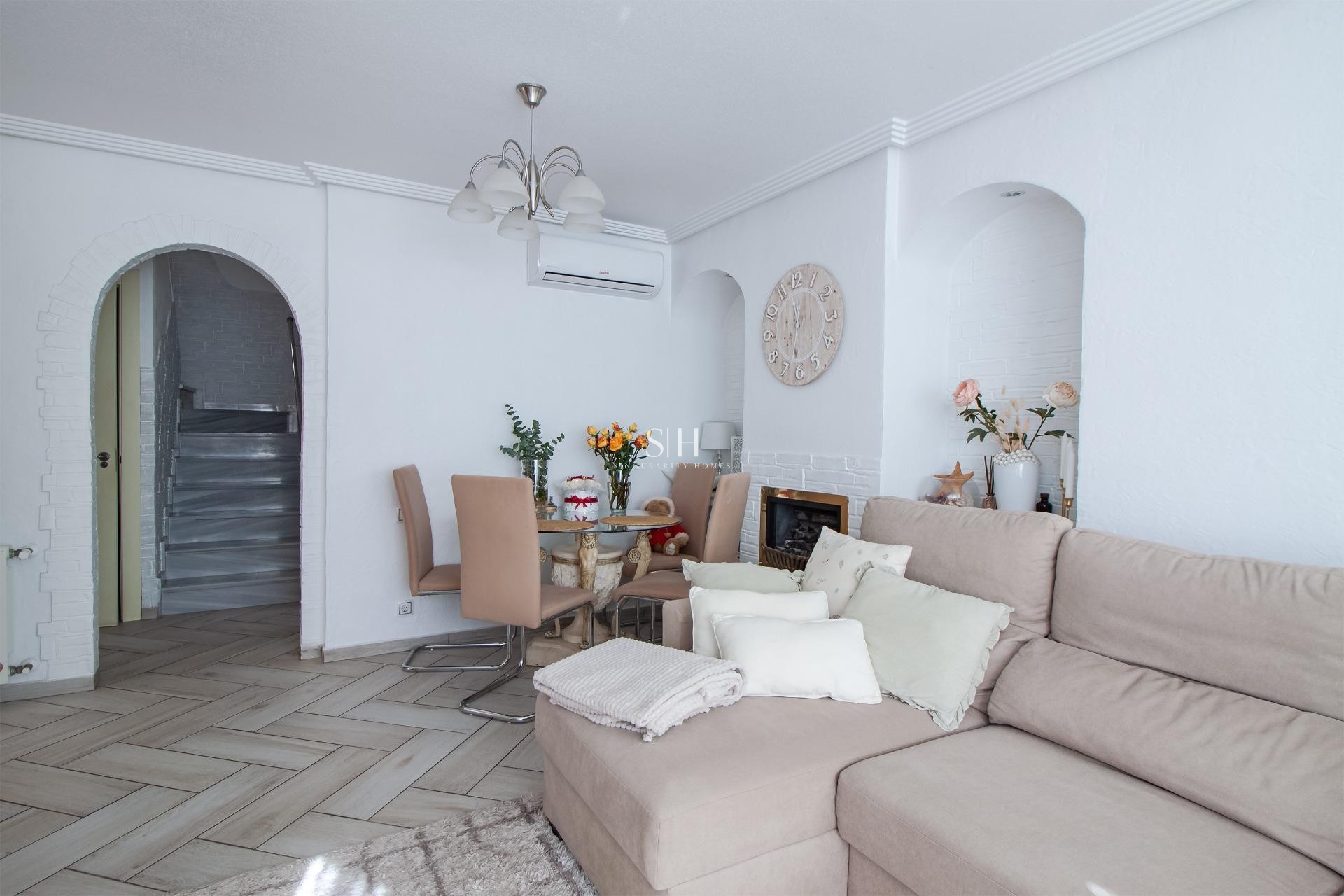 Resale - Villa - Orihuela Costa - Los Almendros-la Florida