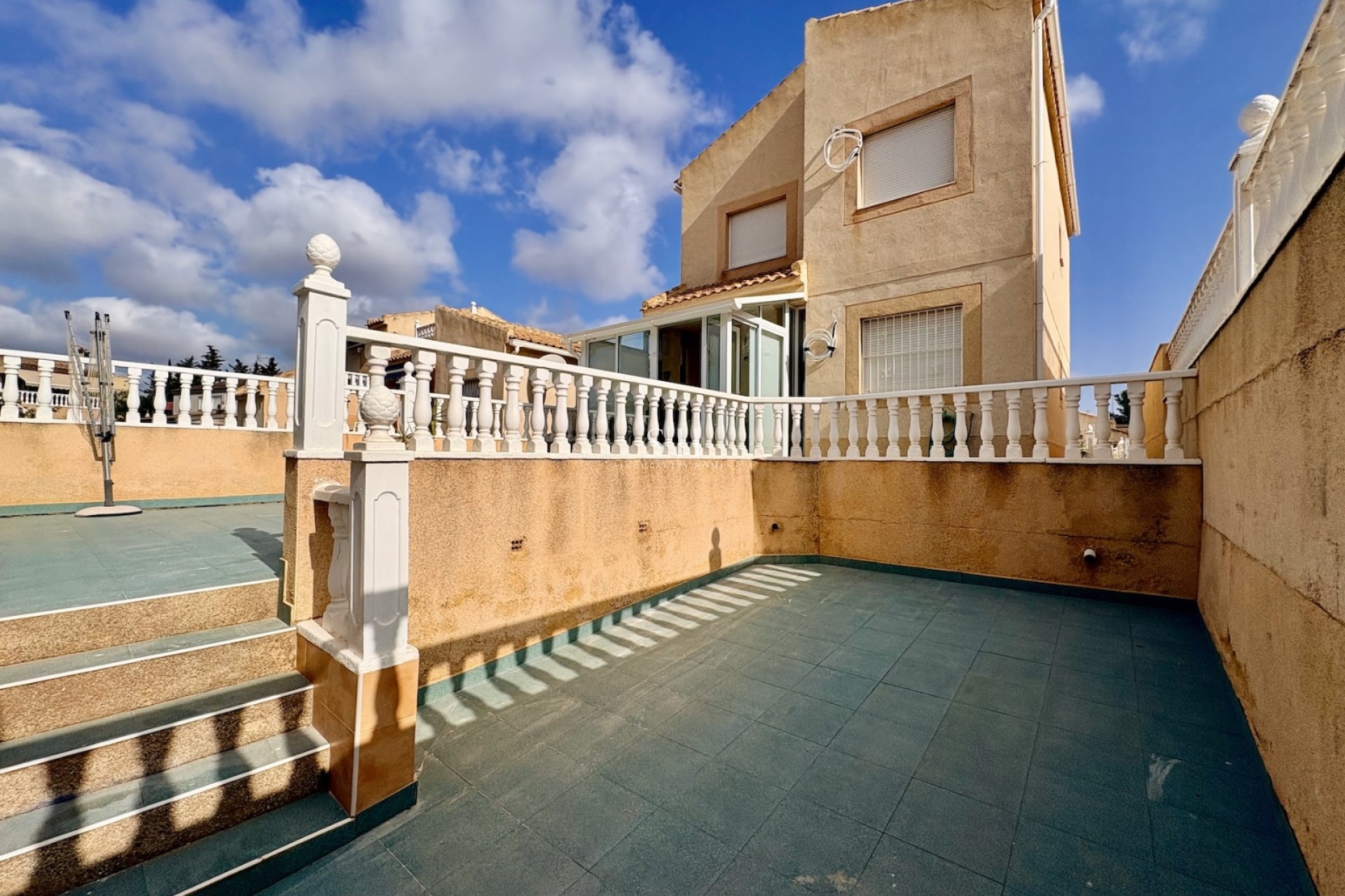 Resale - Villa - Orihuela Costa - Los Balcones