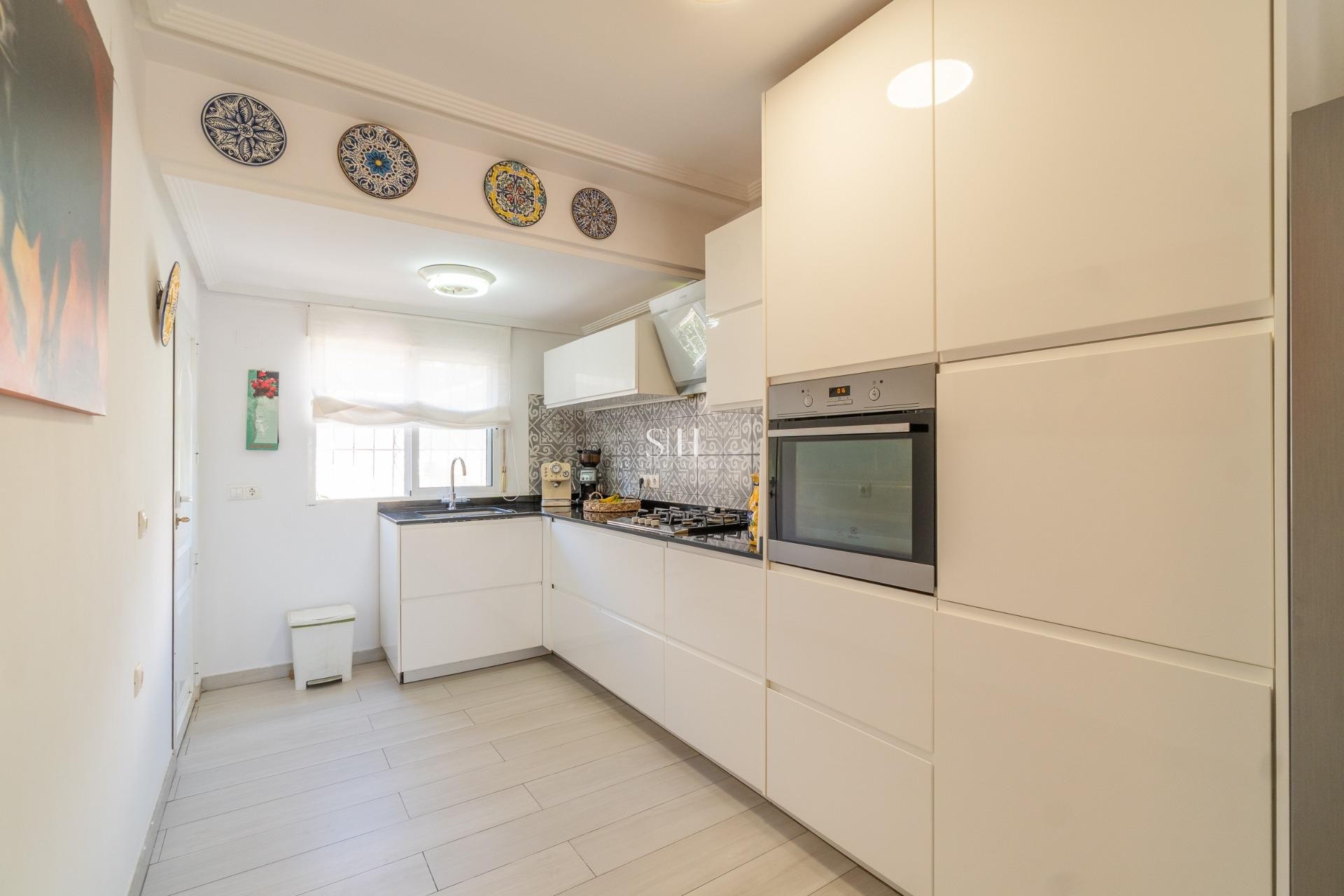 Resale - Villa - Orihuela Costa - Los Balcones
