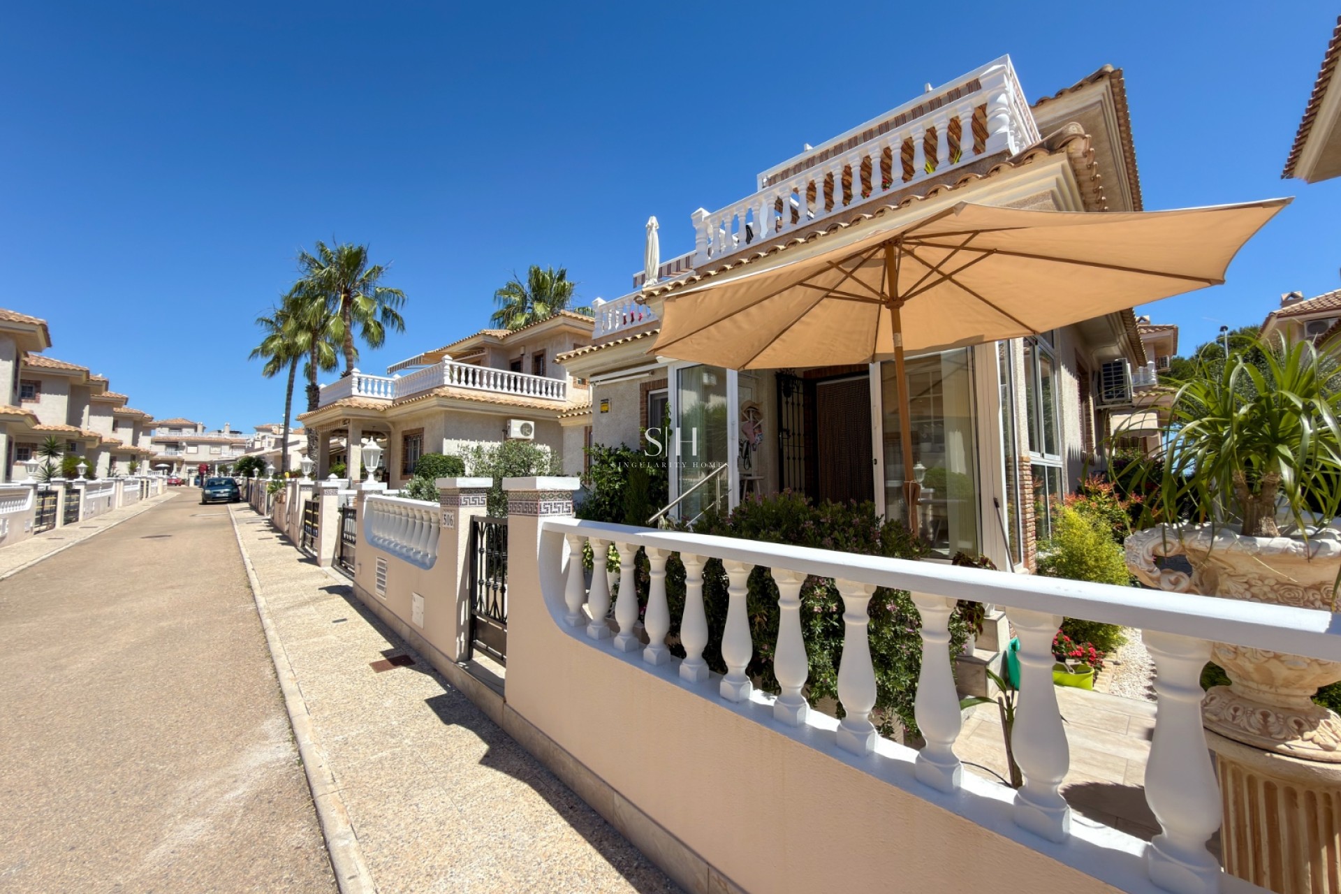 Resale - Villa - Orihuela Costa - Los Dolses