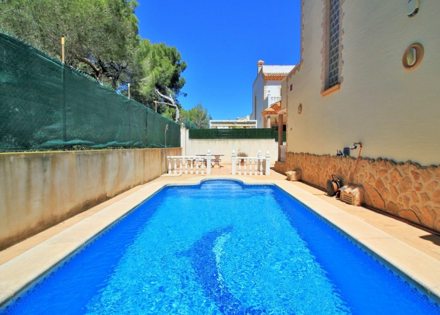 Resale - Villa - Orihuela Costa - Los Dolses