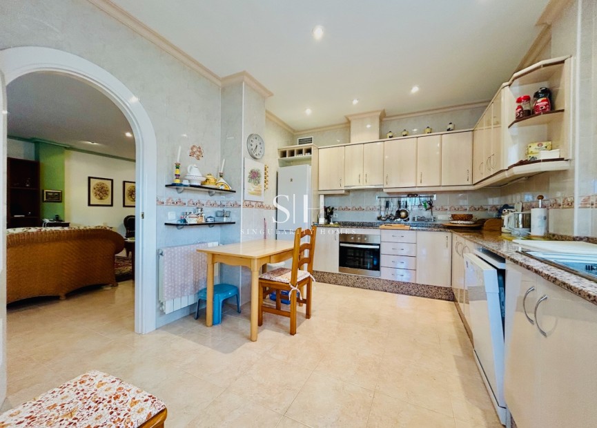 Resale - Villa - Orihuela Costa - Orihuela