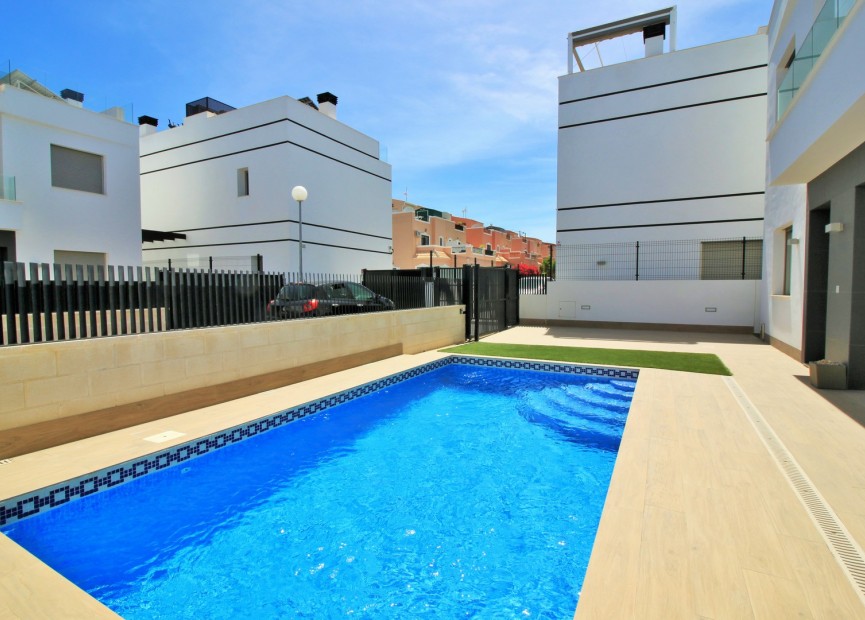 Resale - Villa - Orihuela Costa - PAU 26