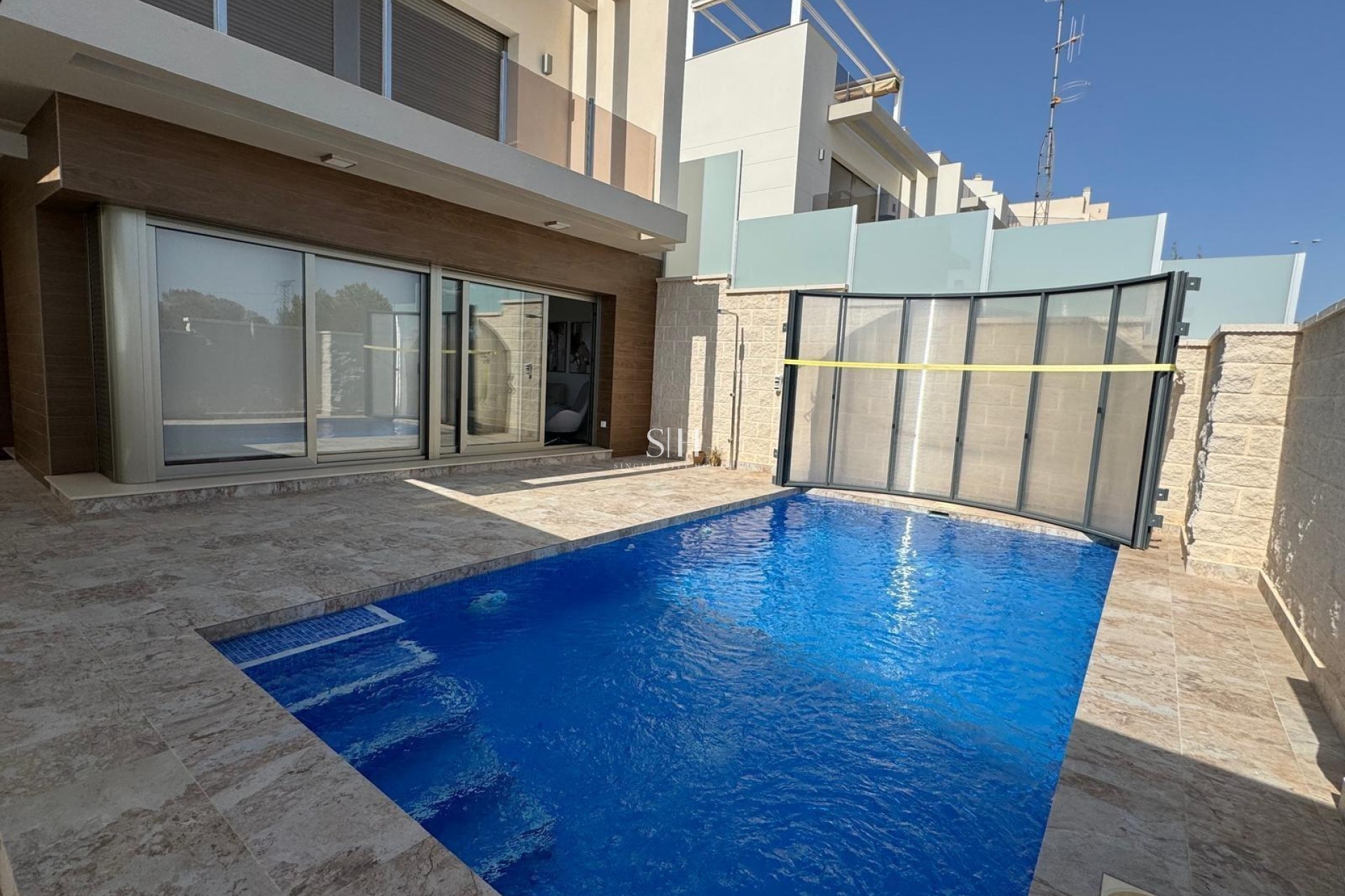 Resale - Villa - Orihuela Costa - PAU 26