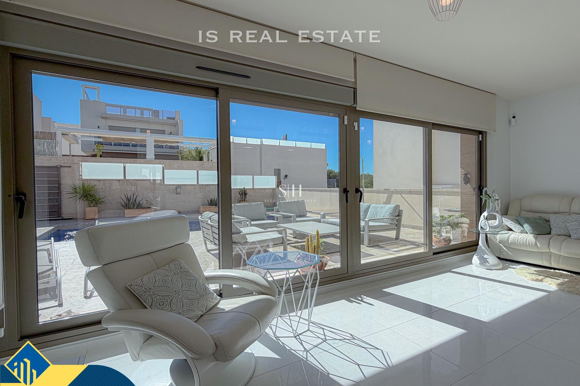 Resale - Villa - Orihuela Costa - PAU 26