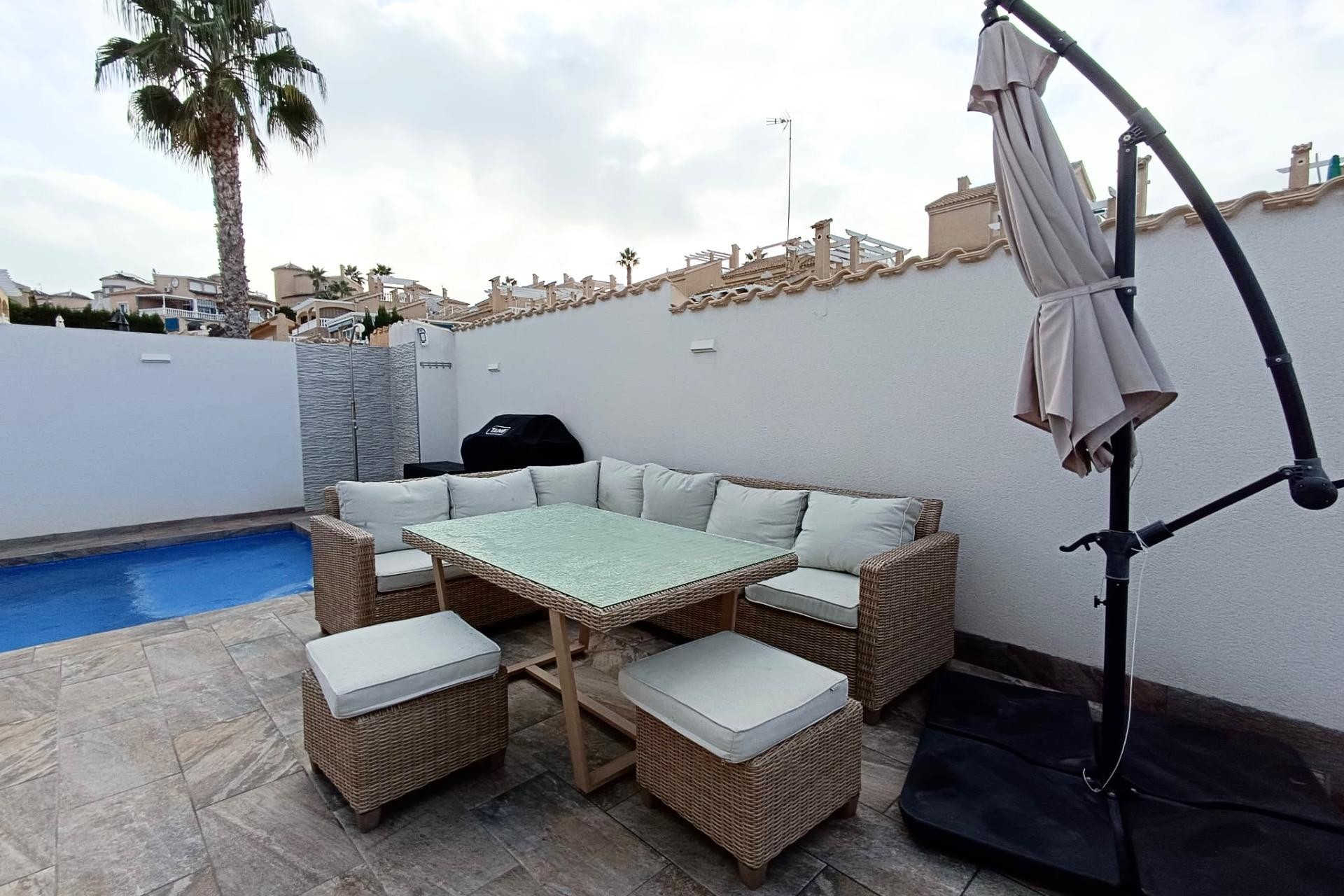 Resale - Villa - Orihuela Costa - Playa Flamenca