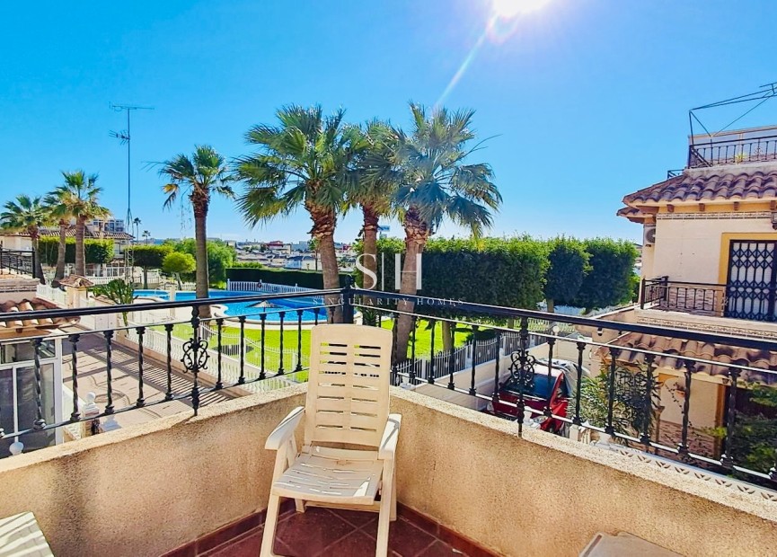 Resale - Villa - Orihuela Costa - Playa Flamenca