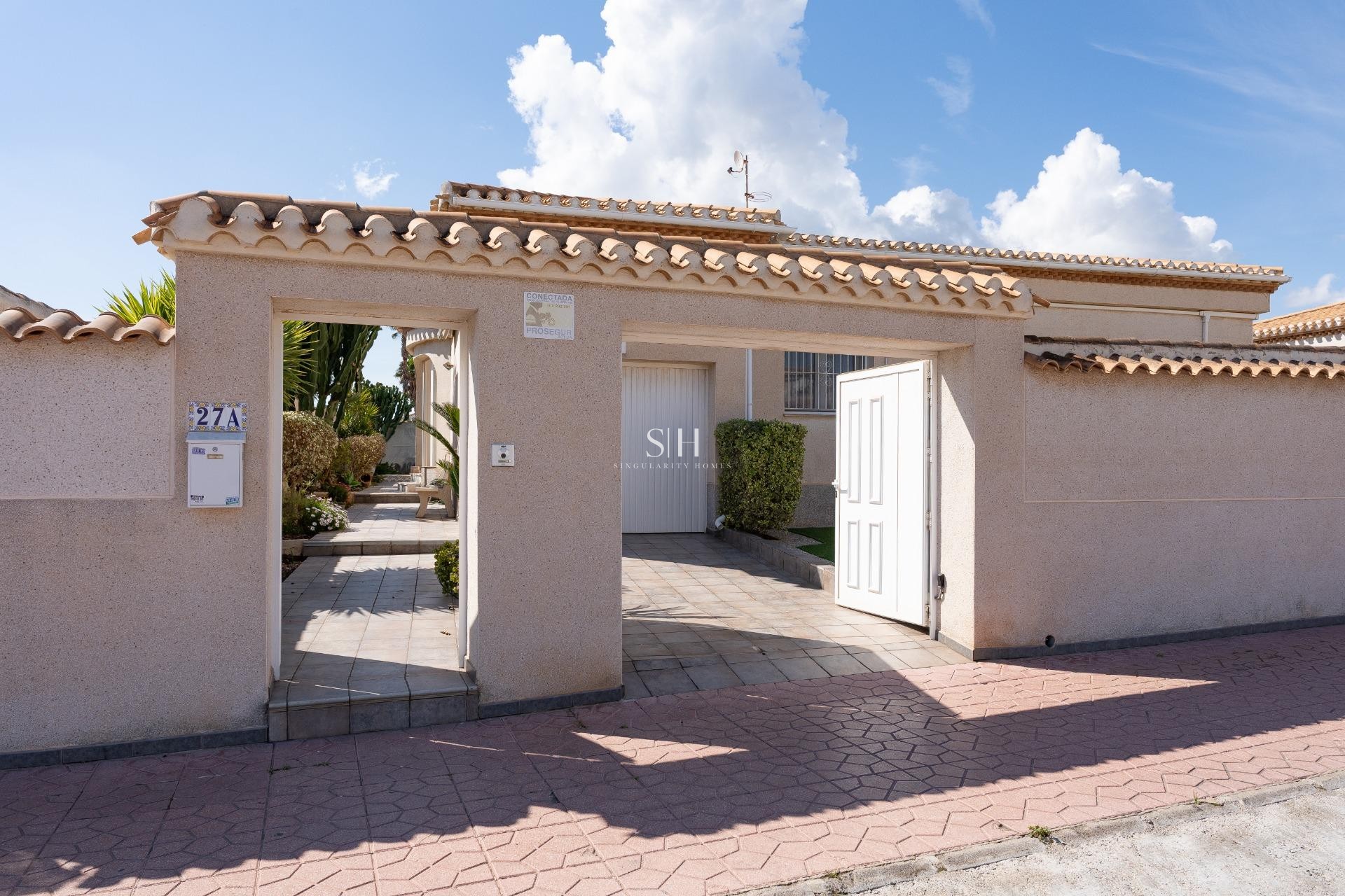 Resale - Villa - Orihuela Costa - Playa Flamenca