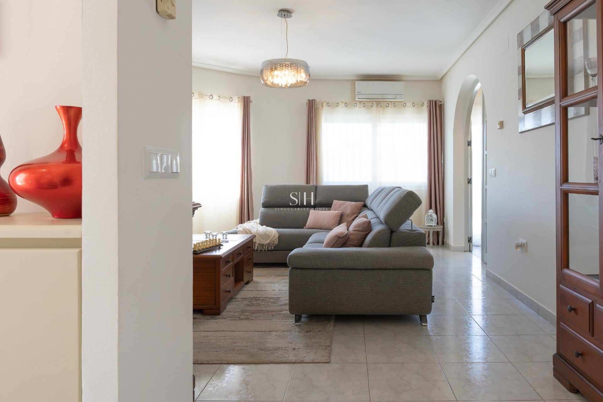 Resale - Villa - Orihuela Costa - Playa Flamenca