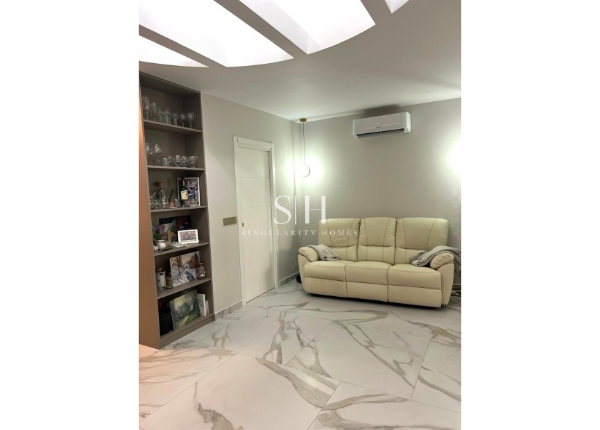 Resale - Villa - Orihuela Costa - Playa Flamenca