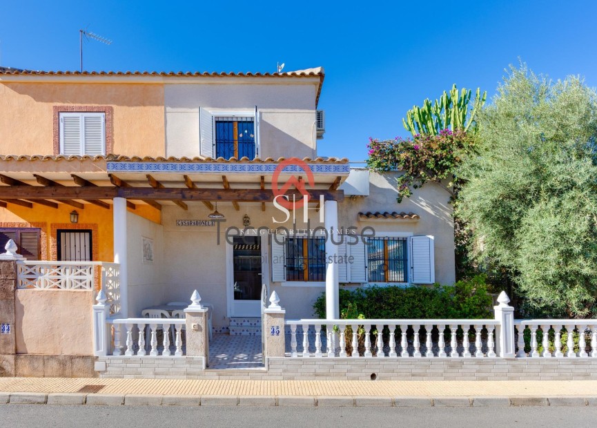 Resale - Villa - Orihuela Costa - Playa Flamenca