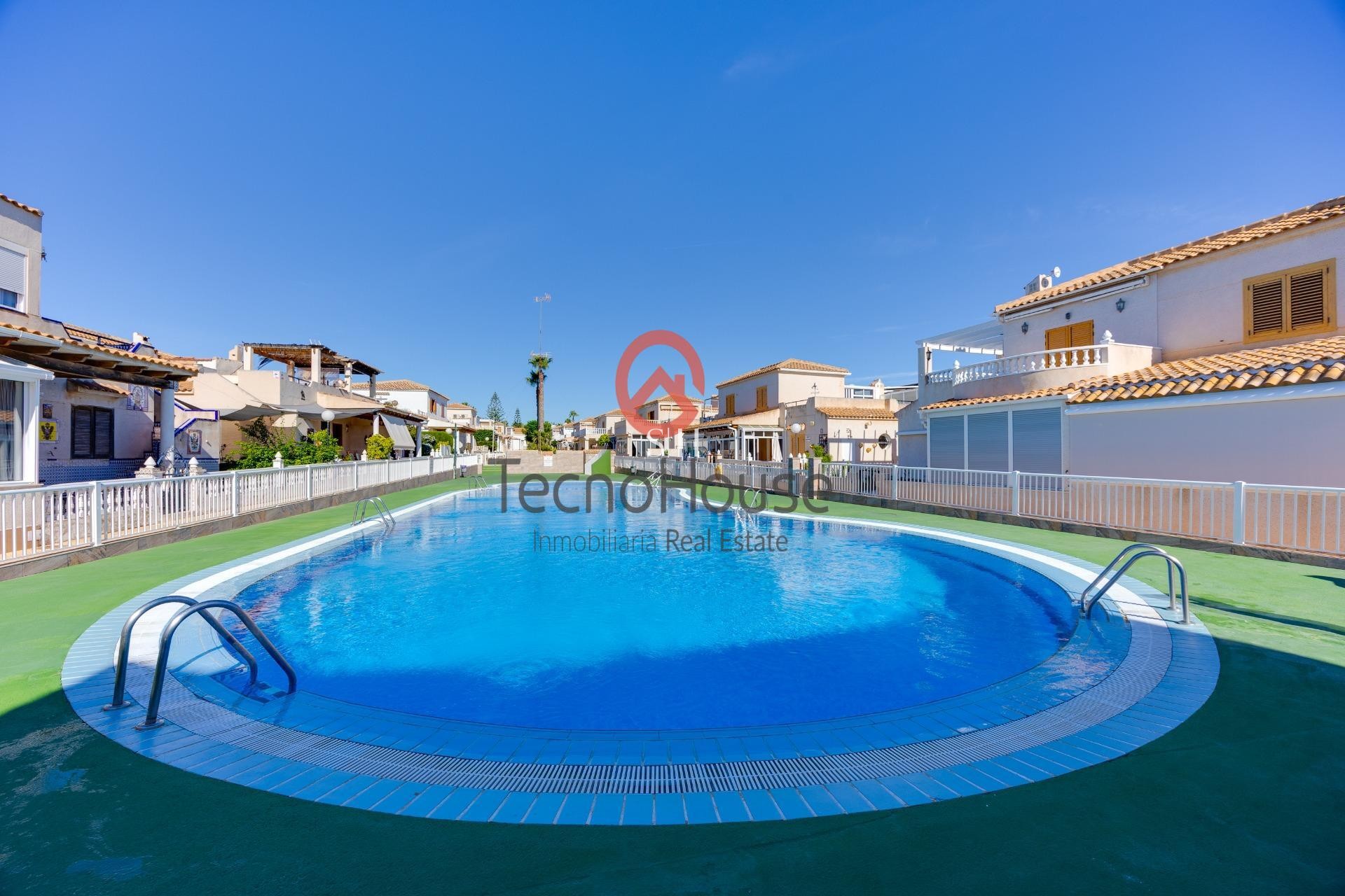 Resale - Villa - Orihuela Costa - Playa Flamenca