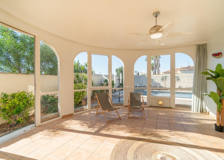 Resale - Villa - Orihuela Costa - Playa Flamenca