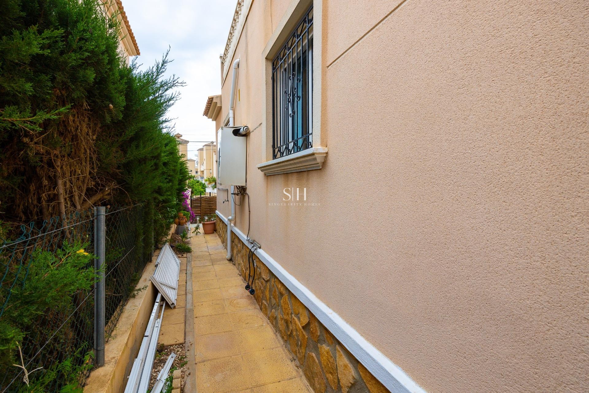 Resale - Villa - Orihuela Costa - Villamartín-las Filipinas