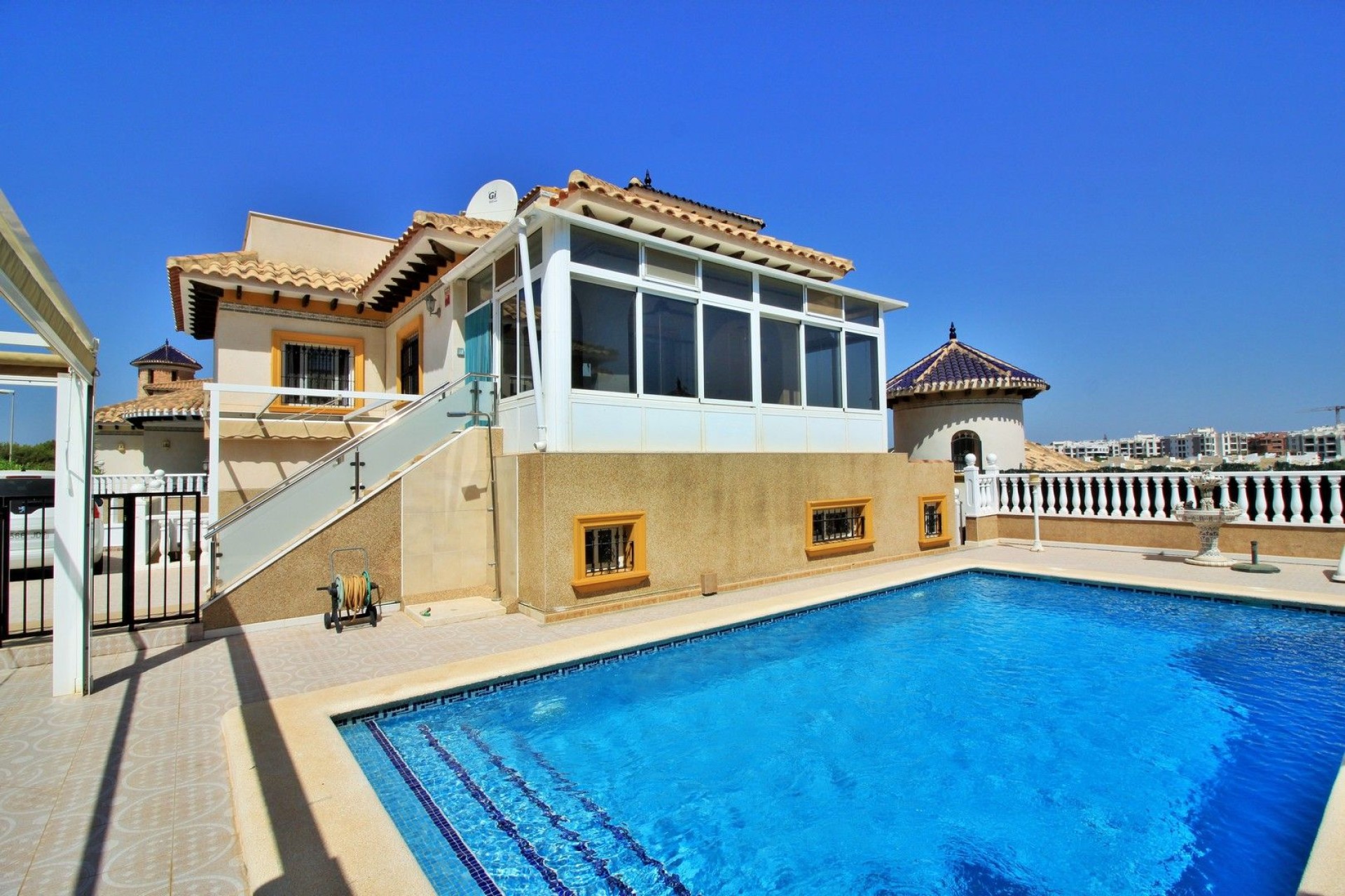 Resale - Villa - Orihuela Costa - Villamartín