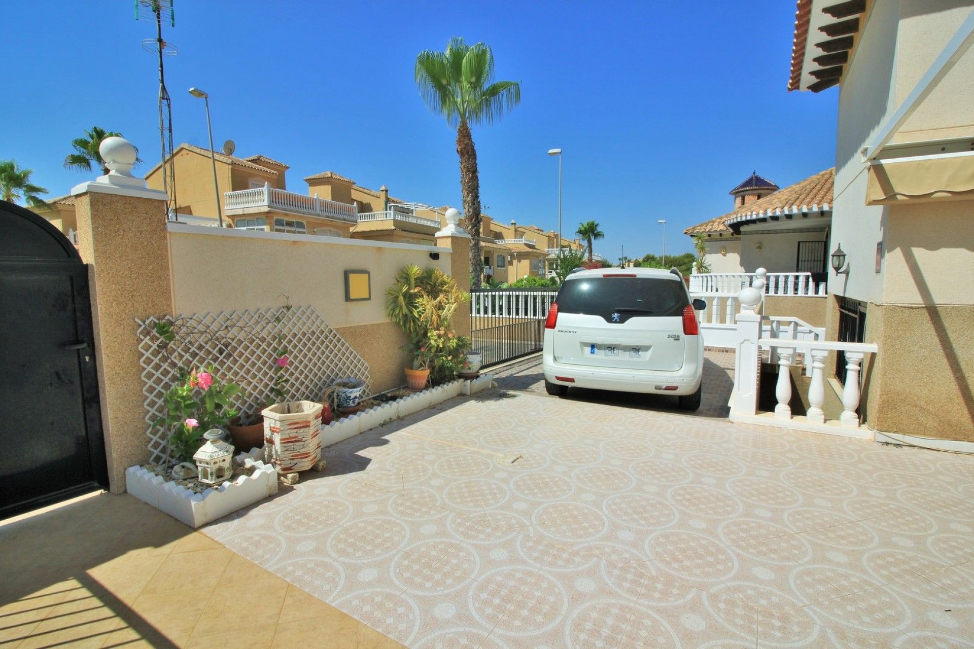 Resale - Villa - Orihuela Costa - Villamartín