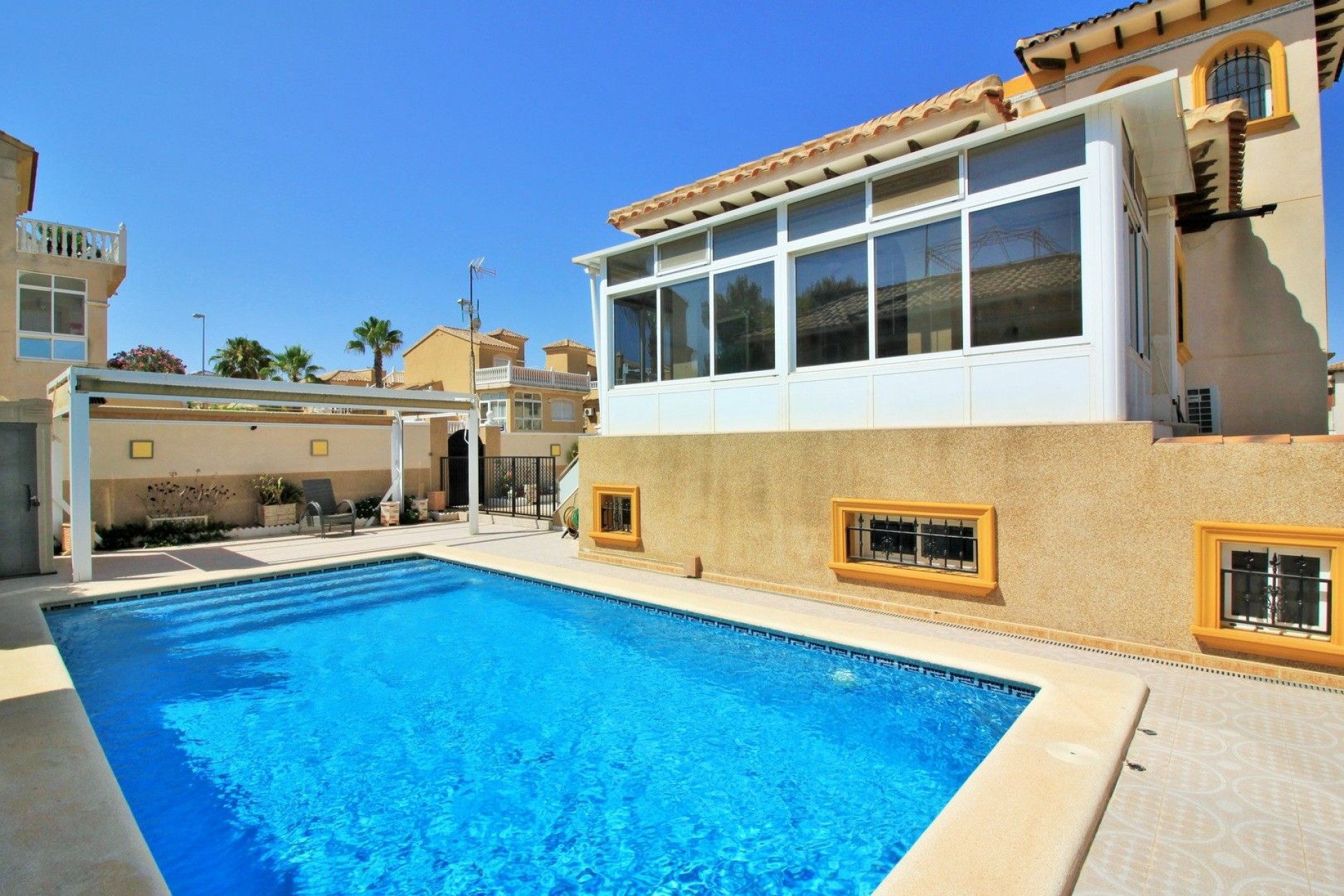 Resale - Villa - Orihuela Costa - Villamartín