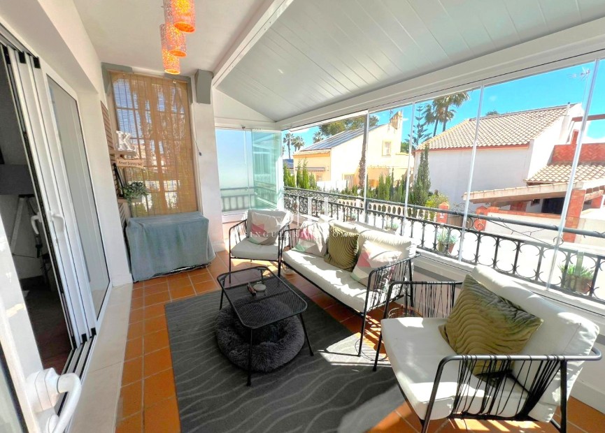 Resale - Villa - Orihuela Costa - Villamartín