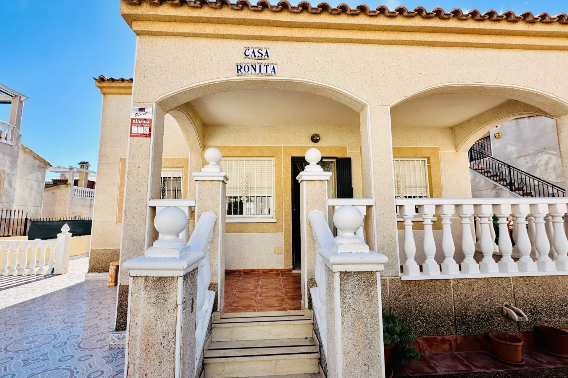 Resale - Villa - Orihuela Costa