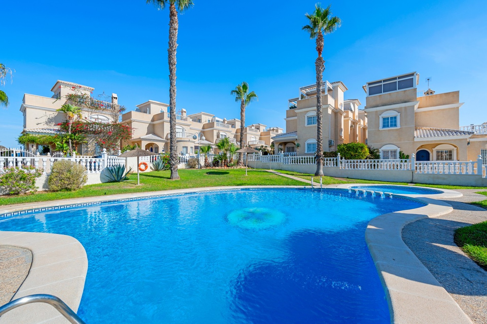 Resale - Villa - Orihuela - Inland