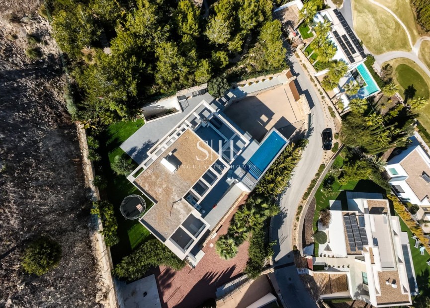Resale - Villa - Orihuela - Las Colinas Golf