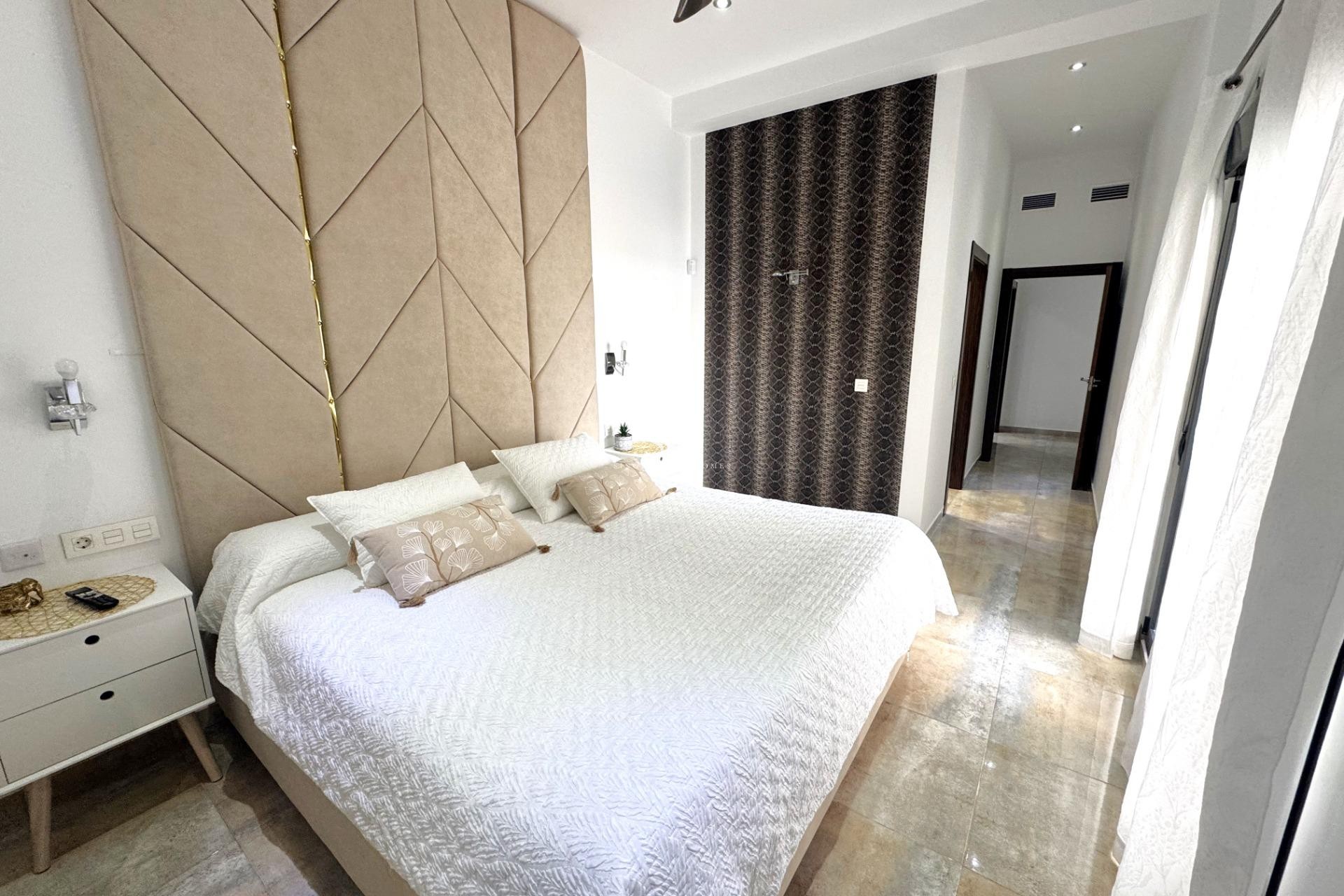 Resale - Villa - Pilar de la Horadada - Torre De La Horadada