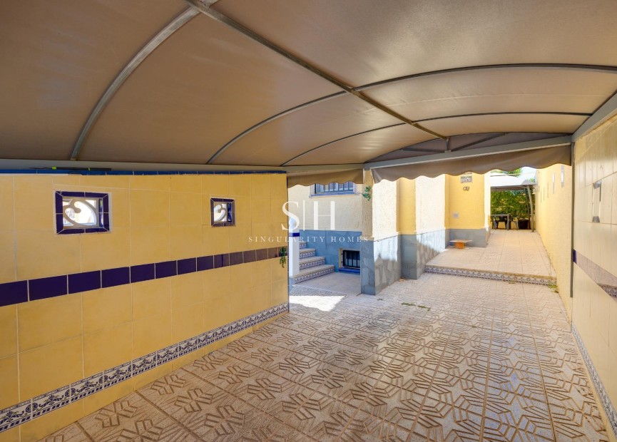 Resale - Villa - San Fulgencio - La Marina