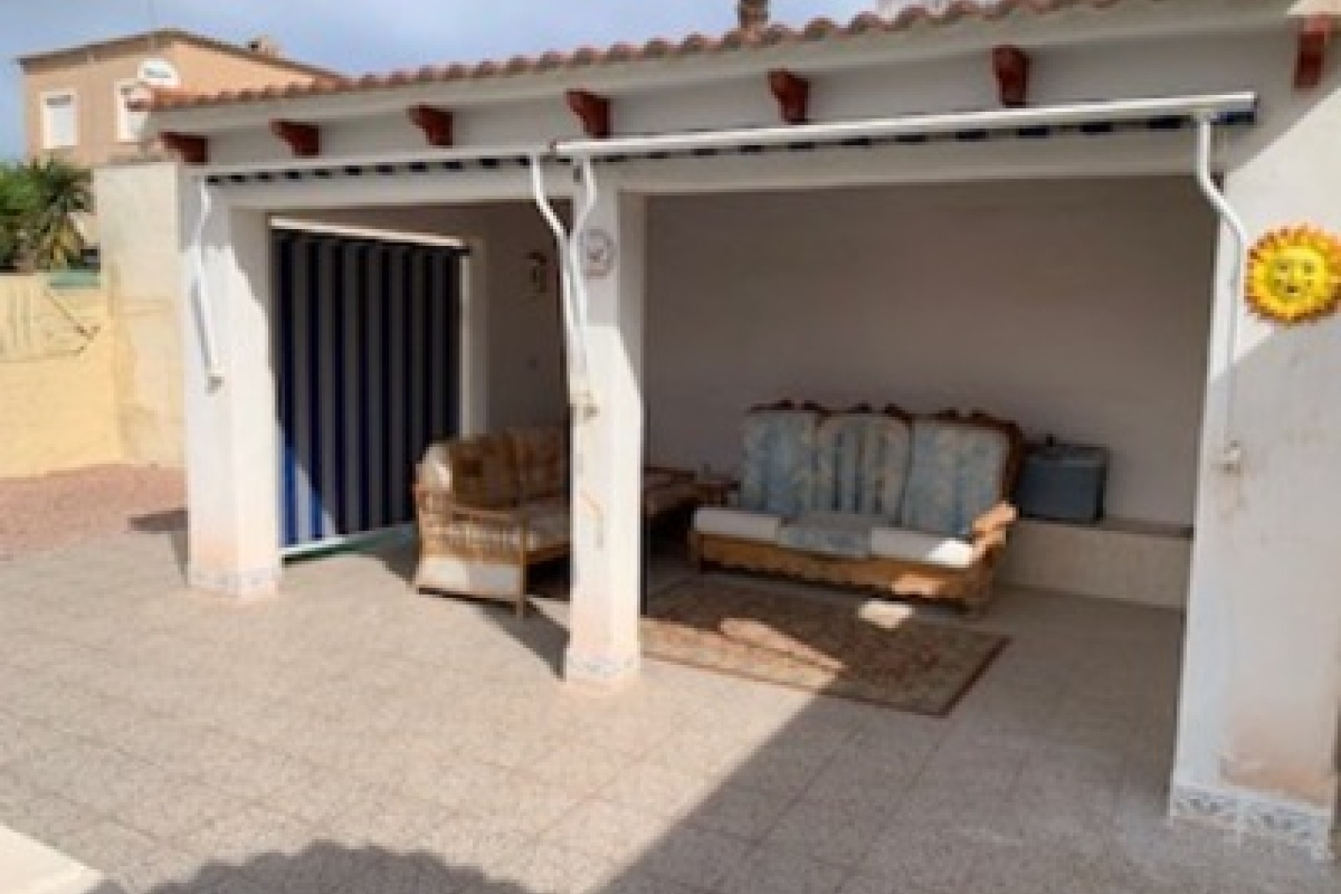 Resale - Villa - San Luis - Inland