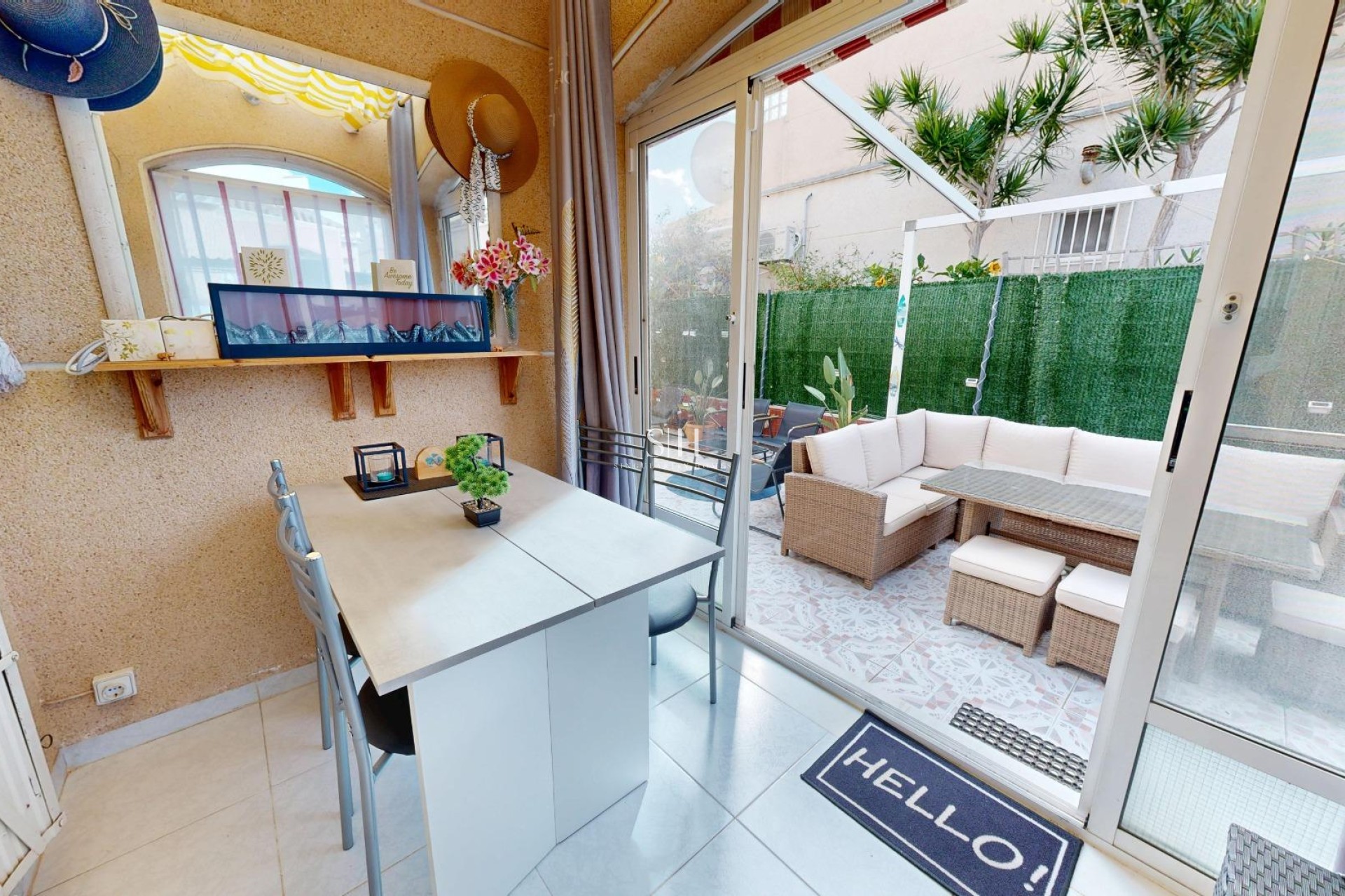 Resale - Villa - San Miguel de Salinas - 03193