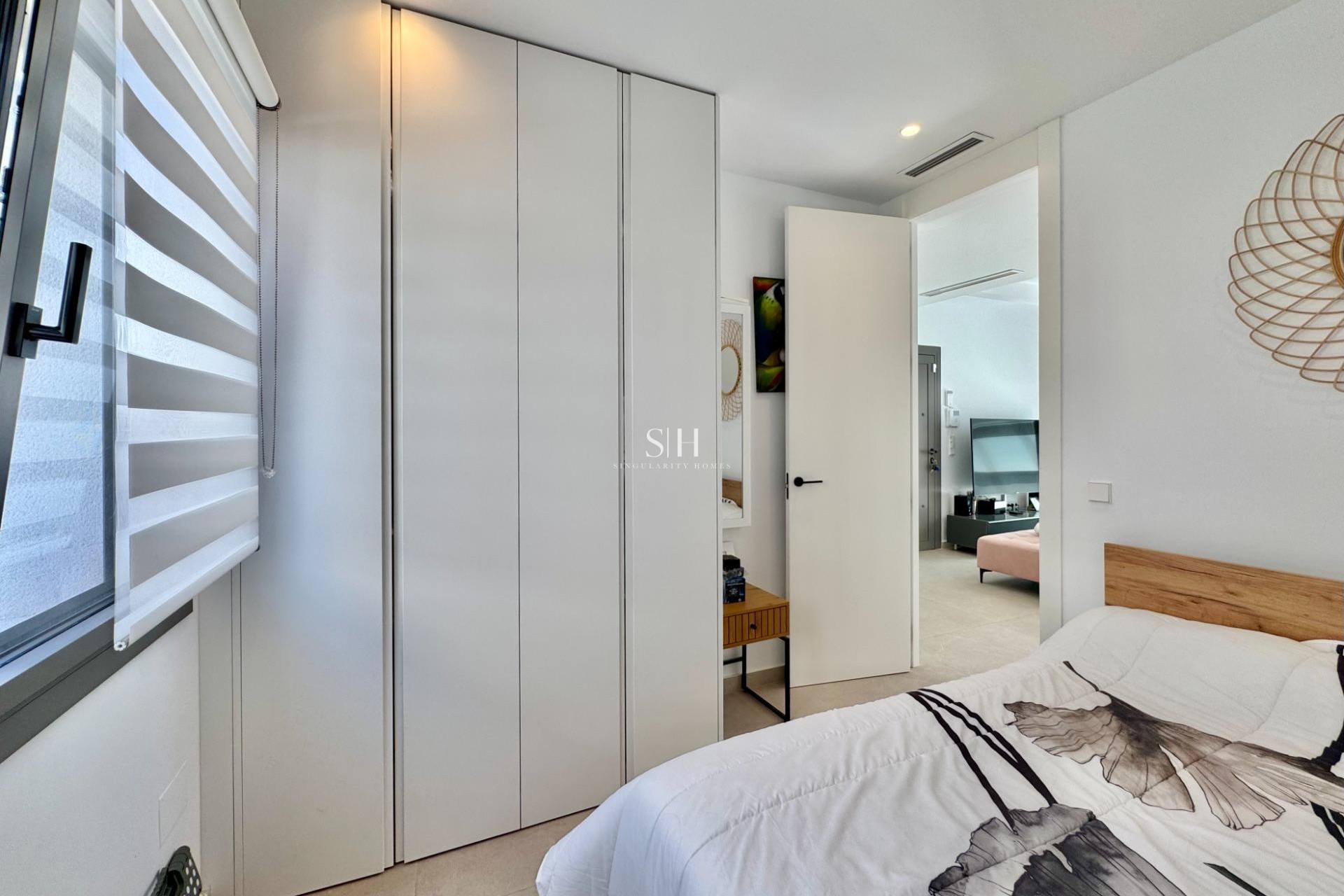 Resale - Villa - San Miguel de Salinas - Blue Lagoon - Galán