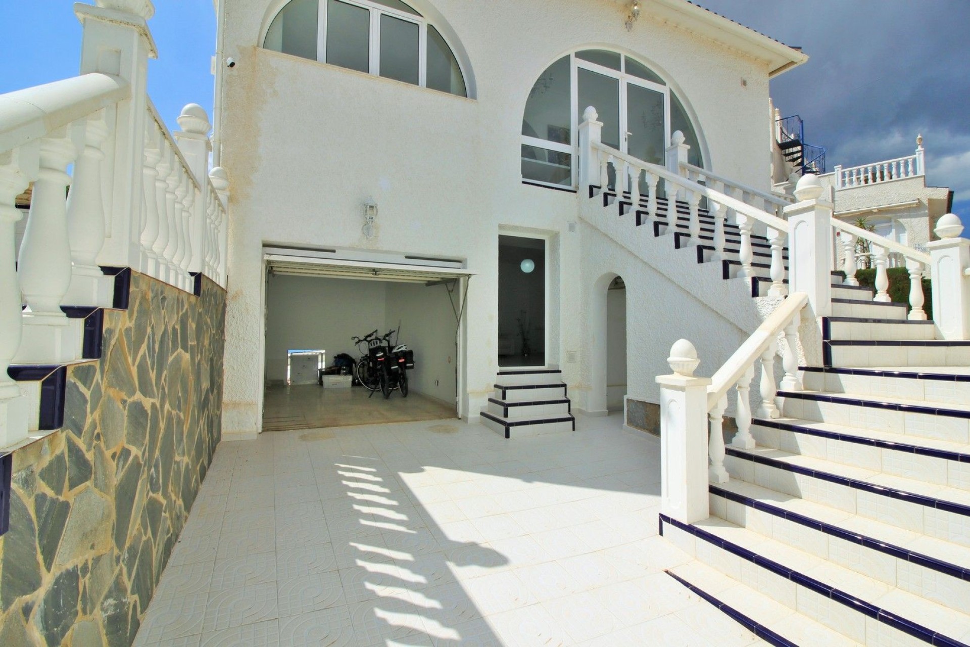 Resale - Villa - San Miguel de Salinas - BLUE LAGOON