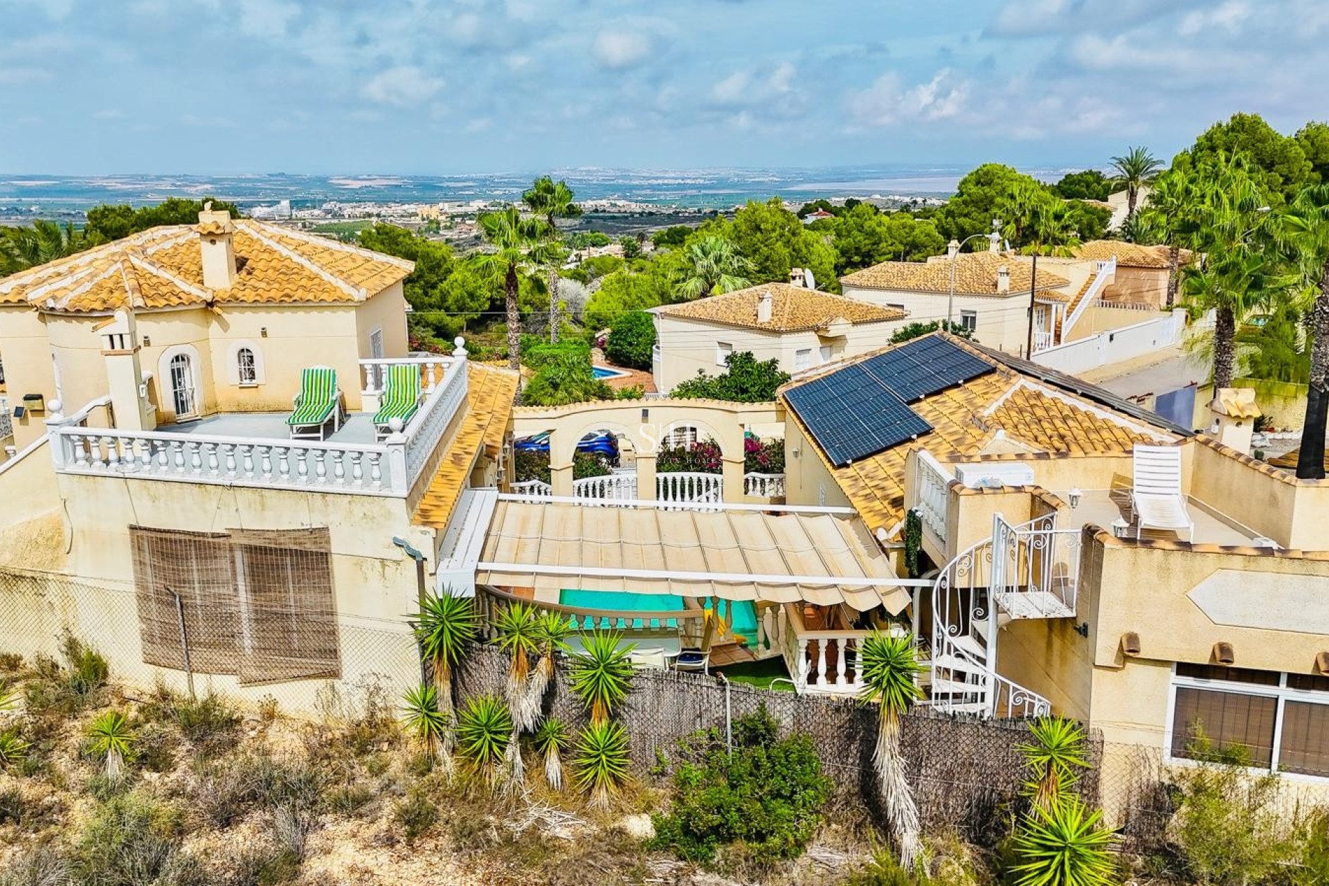Resale - Villa - San Miguel de Salinas - Ciudad de las comunicaciones