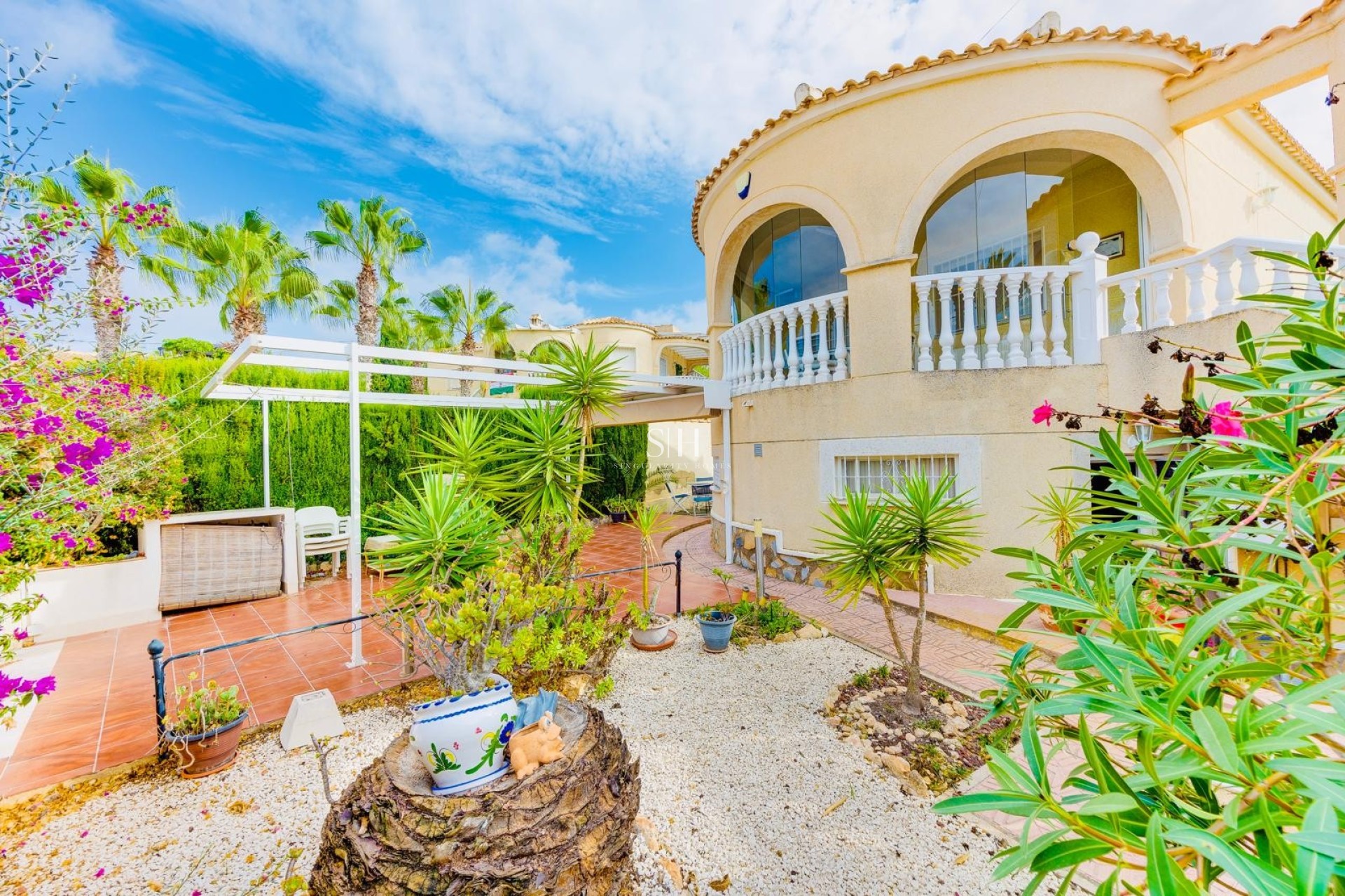 Resale - Villa - San Miguel de Salinas - Ciudad de las comunicaciones