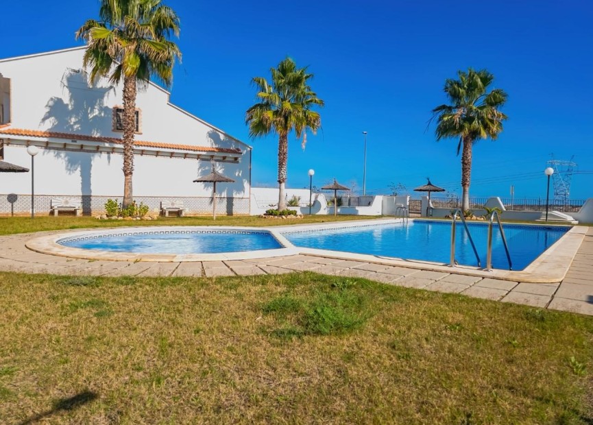 Resale - Villa - San Miguel de Salinas - Inland