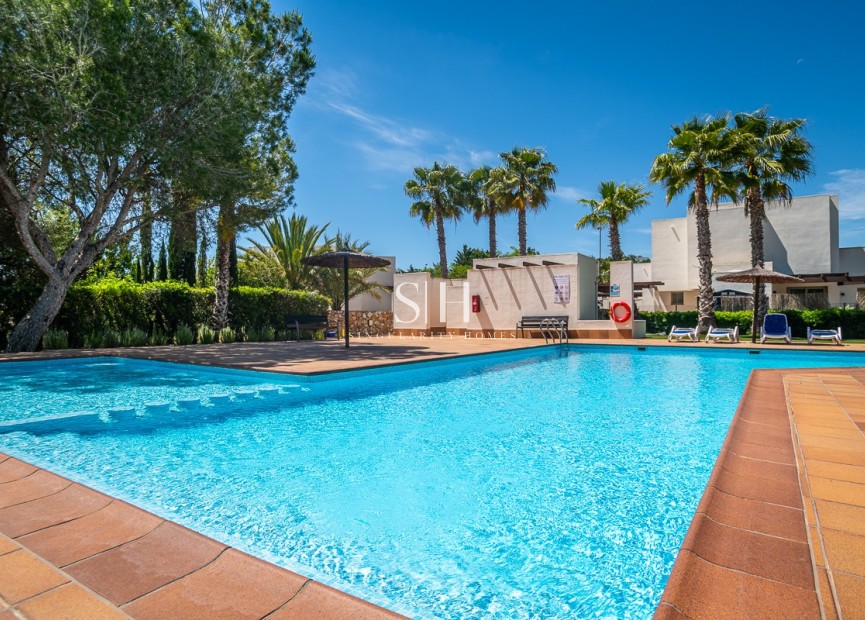 Resale - Villa - San Miguel de Salinas - Inland