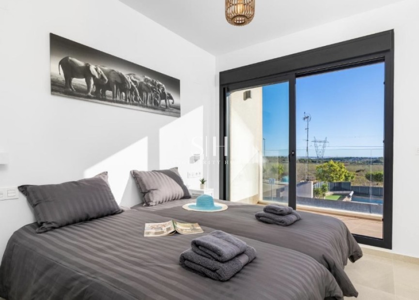 Resale - Villa - San Miguel de Salinas - Inland