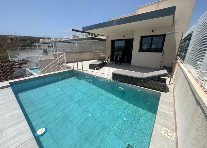 Resale - Villa - San Miguel de Salinas - Inland