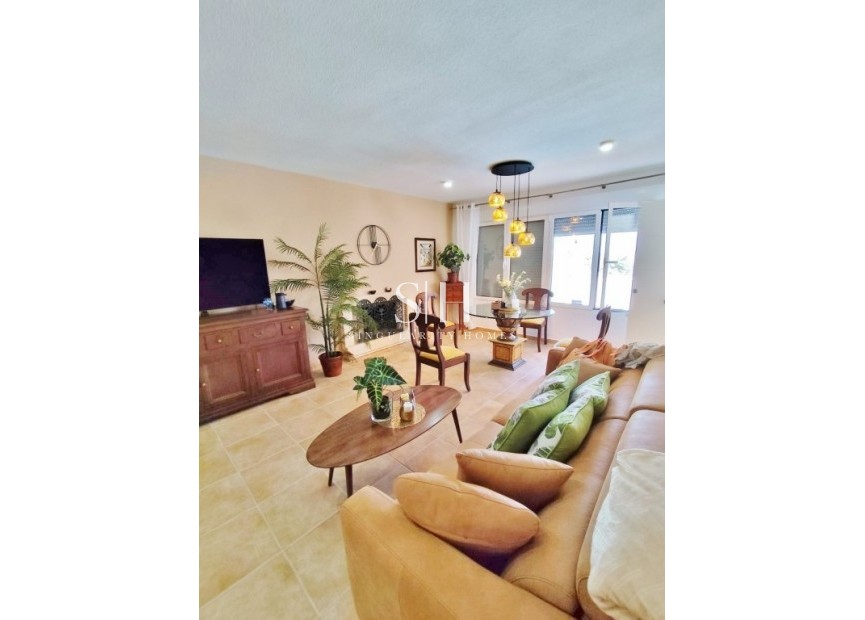 Resale - Villa - San Miguel de Salinas - Inland