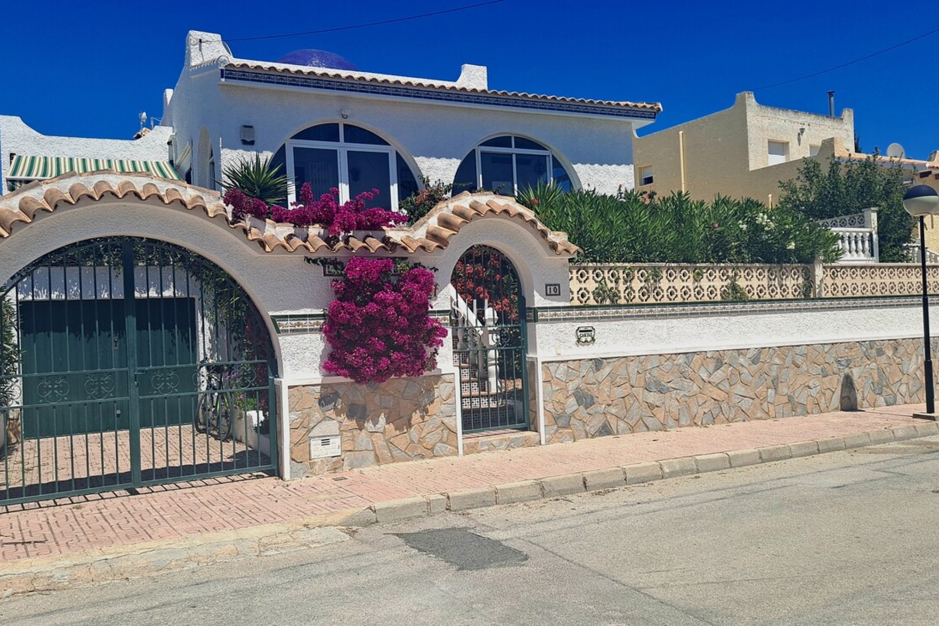 Resale - Villa - San Miguel de Salinas - Inland