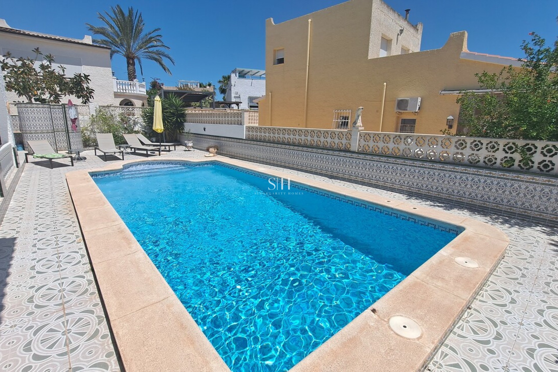 Resale - Villa - San Miguel de Salinas - Inland
