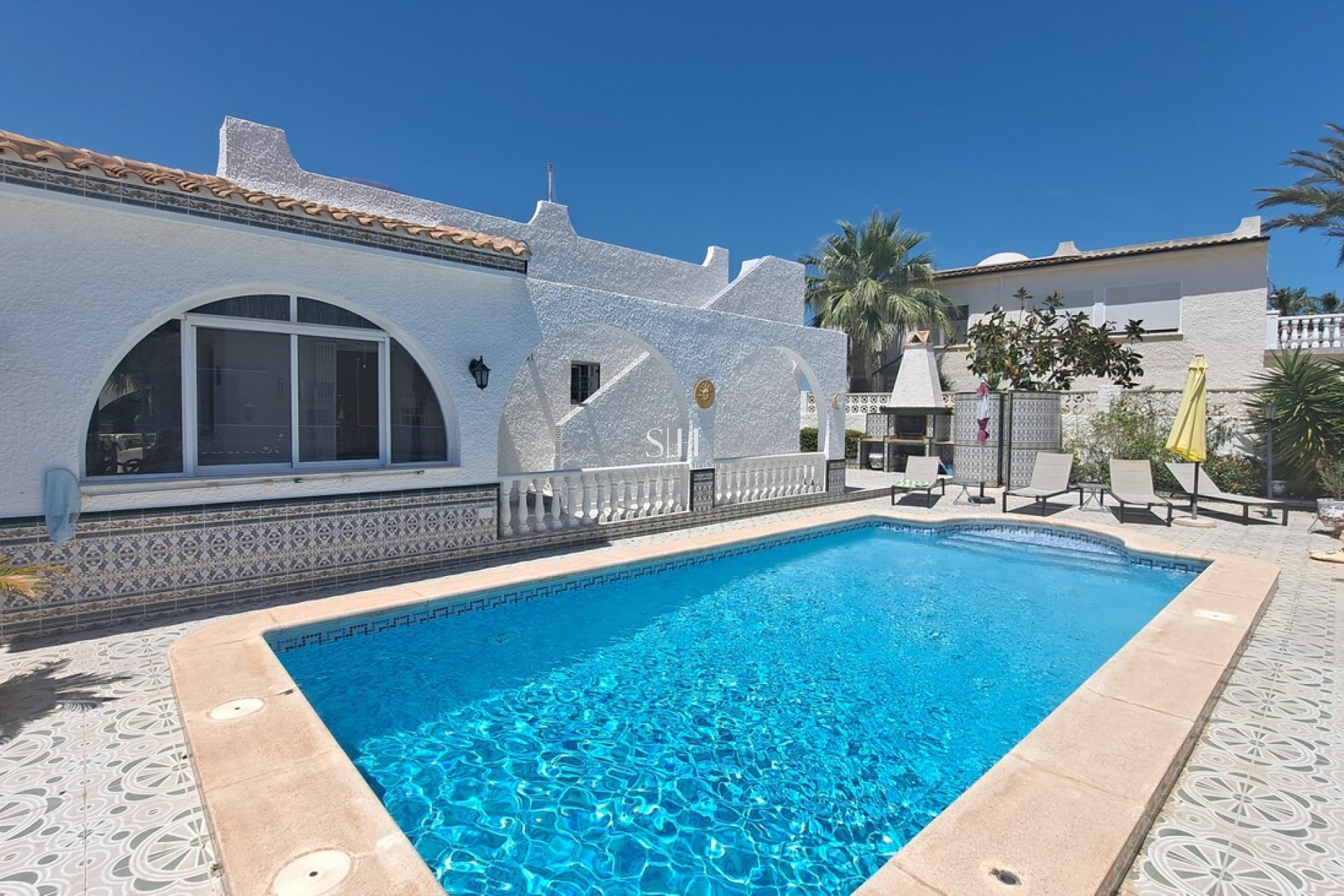 Resale - Villa - San Miguel de Salinas - Inland