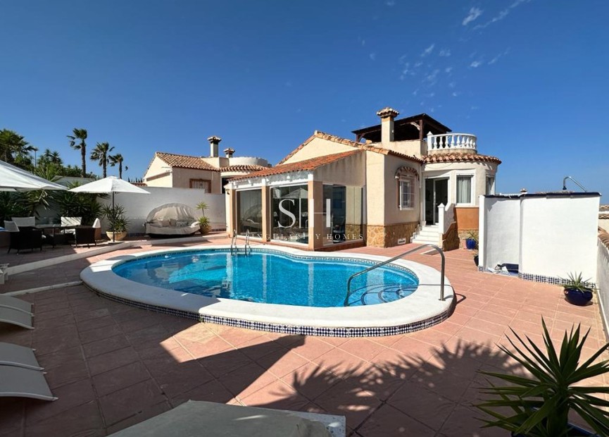 Resale - Villa - San Miguel de Salinas - Inland