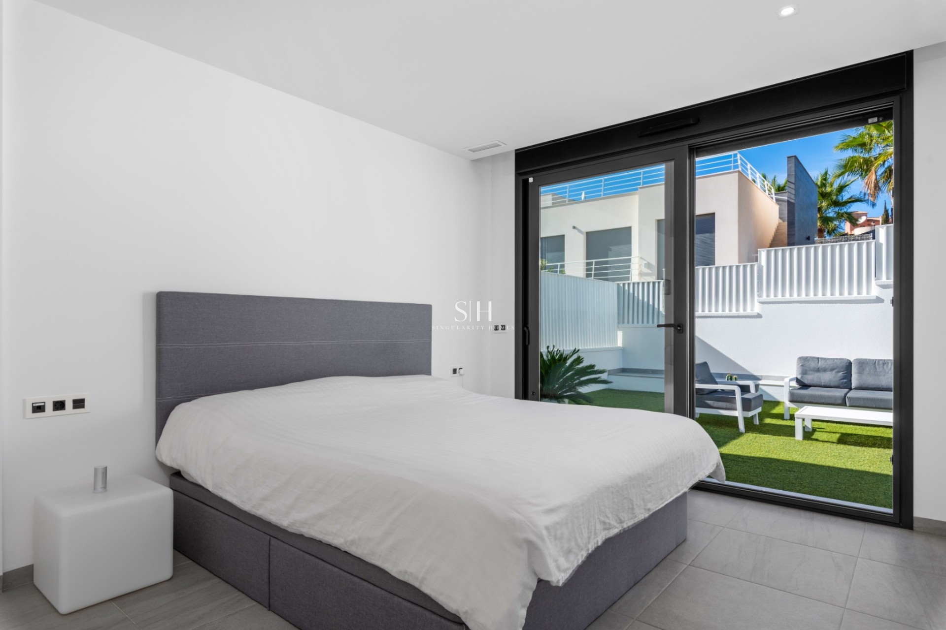 Resale - Villa - San Miguel de Salinas - Mirador De San Miguel