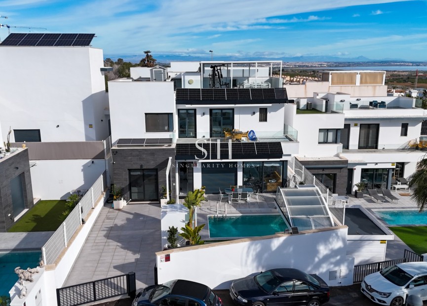 Resale - Villa - San Miguel de Salinas - Mirador De San Miguel