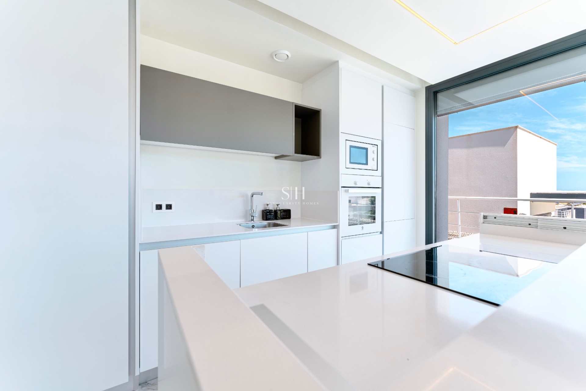 Resale - Villa - San Miguel de Salinas - Mirador De San Miguel