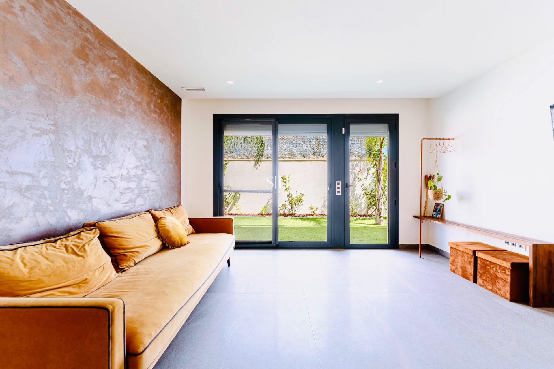 Resale - Villa - San Miguel de Salinas - Mirador De San Miguel