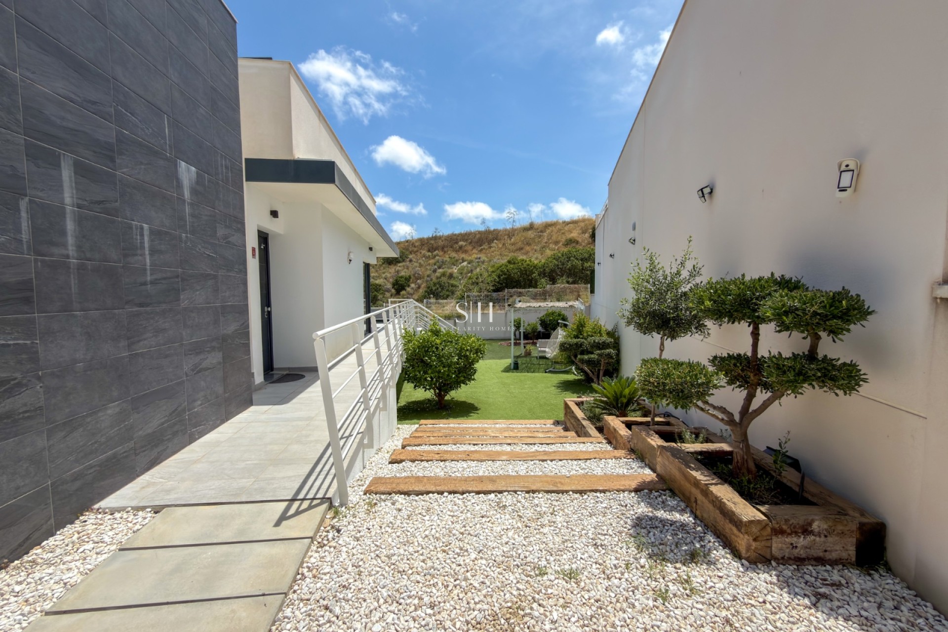 Resale - Villa - San Miguel de Salinas - Mirador De San Miguel