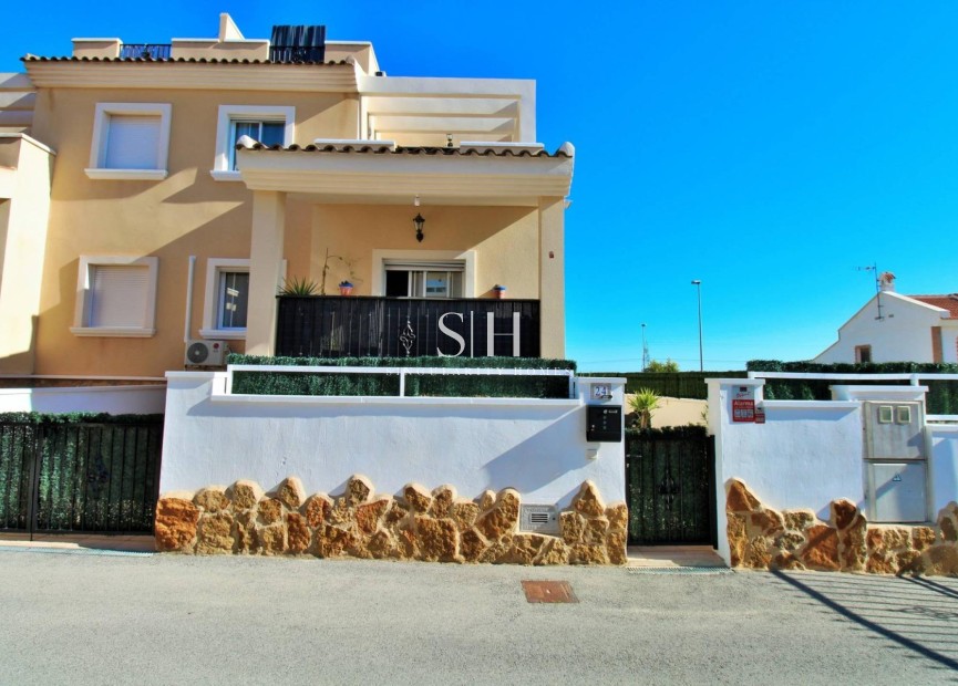 Resale - Villa - San Miguel de Salinas - Residencial Los Flamencos