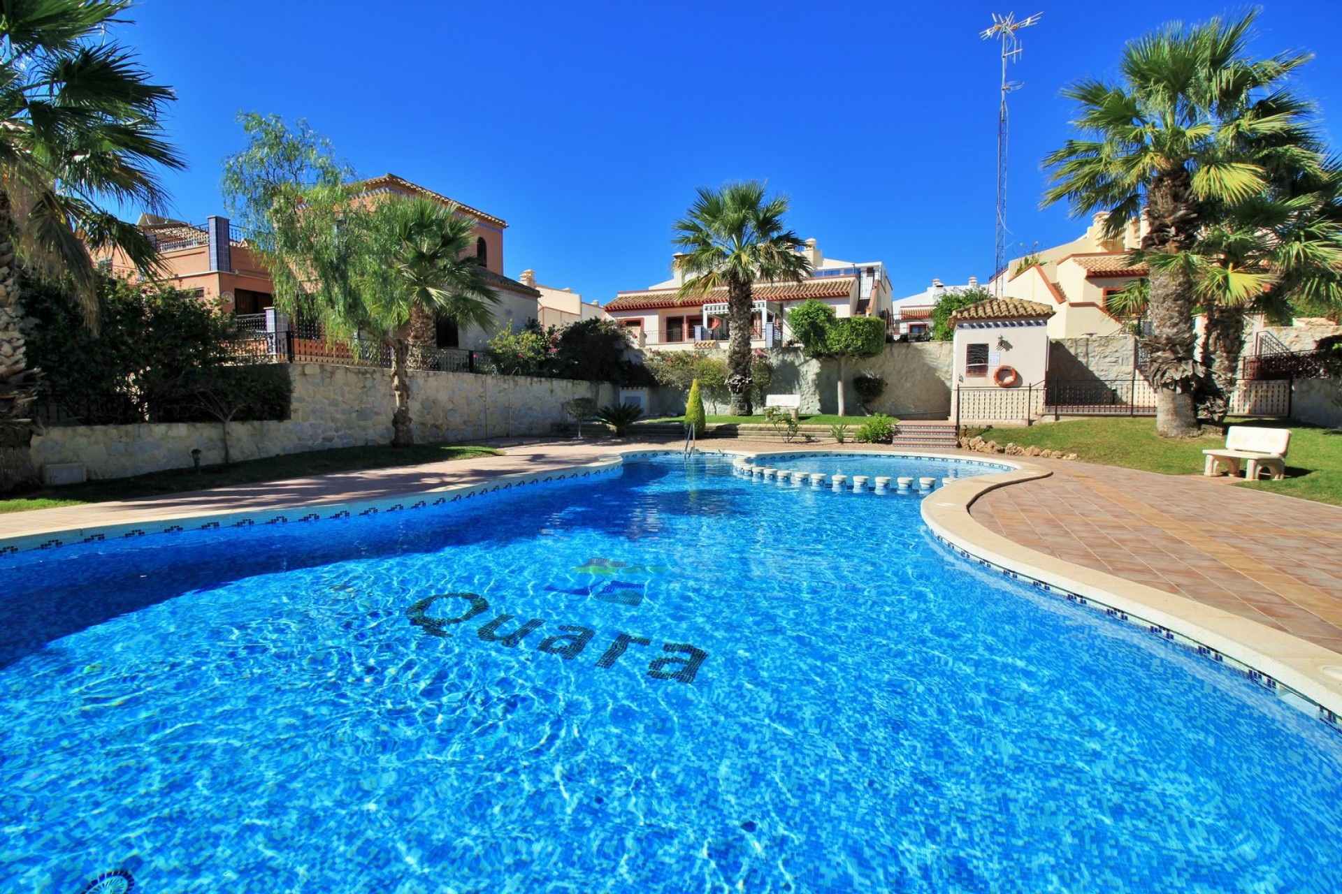 Resale - Villa - San Miguel de Salinas