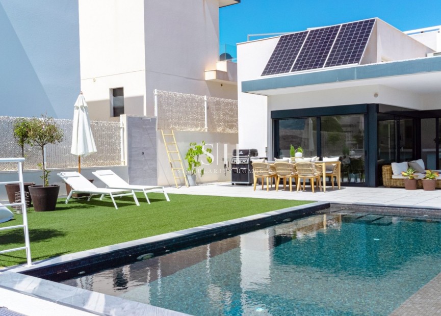 Resale - Villa - San Miguel de Salinas